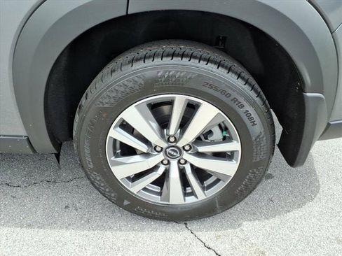 New 2026 Nissan Pathfinder SL AWD/4WD image 4
