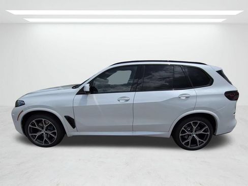 New 2026 BMW X5 xDrive40i w/ M Sport Package AWD/4WD image 7