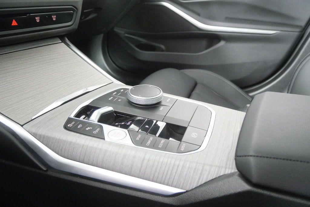 Used 2026 BMW 330i Sedan RWD image 24