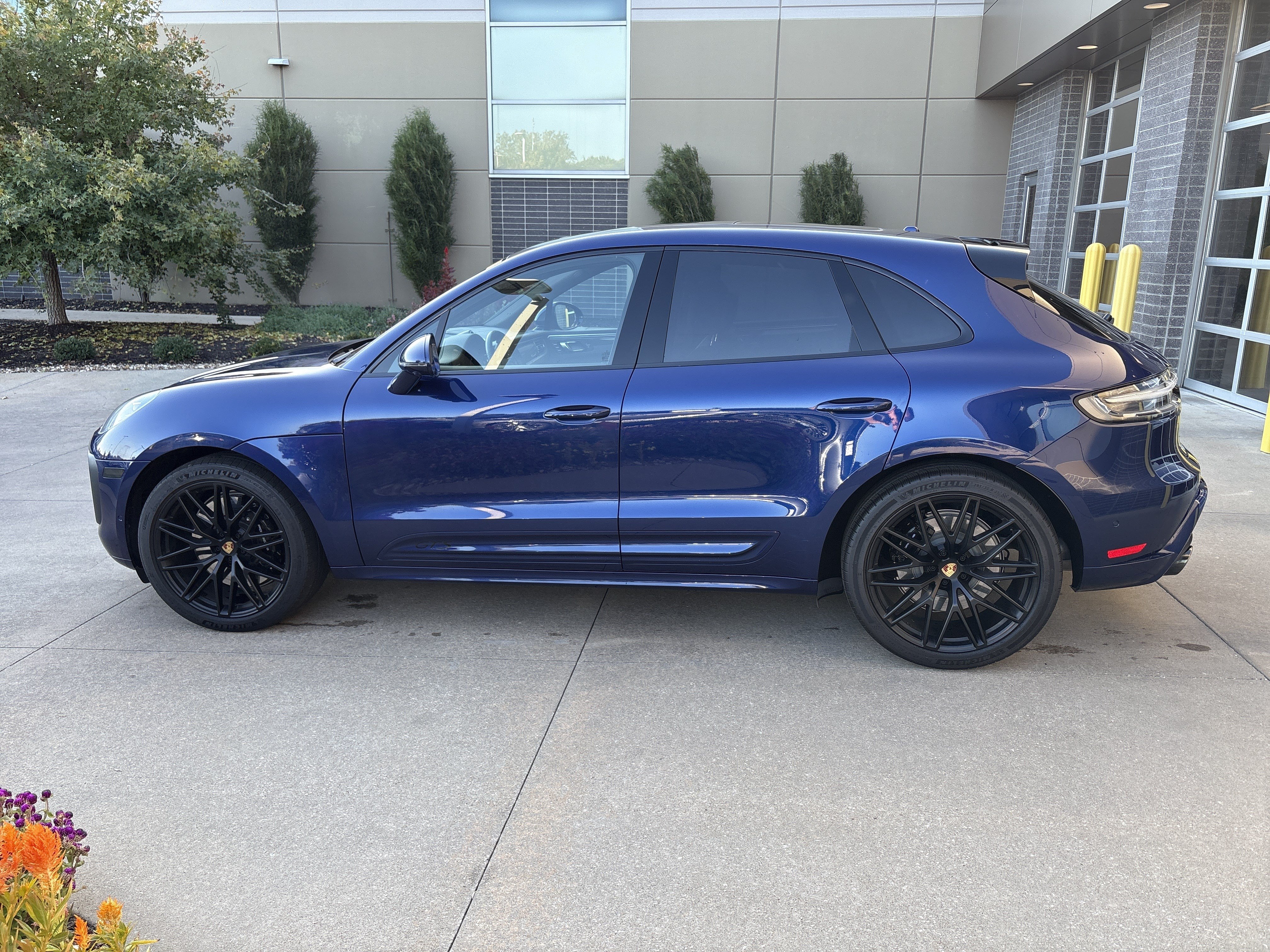 Used 2024 Porsche Macan GTS AWD/4WD image 27