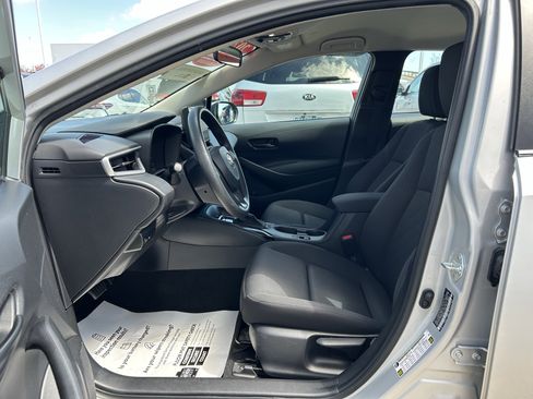 Used 2023 Toyota Corolla LE FWD image 13