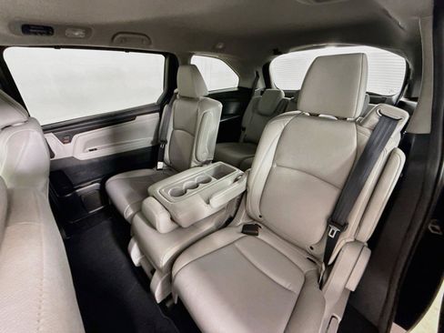 Used 2018 Honda Odyssey EX-L image 11