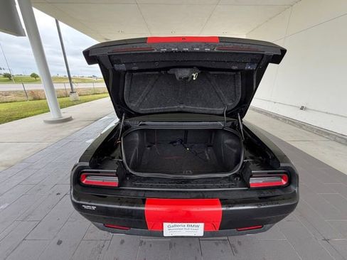 Used 2022 Dodge Challenger R/T RWD image 32