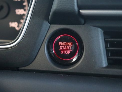 New 2025 Honda Pilot Touring image 17