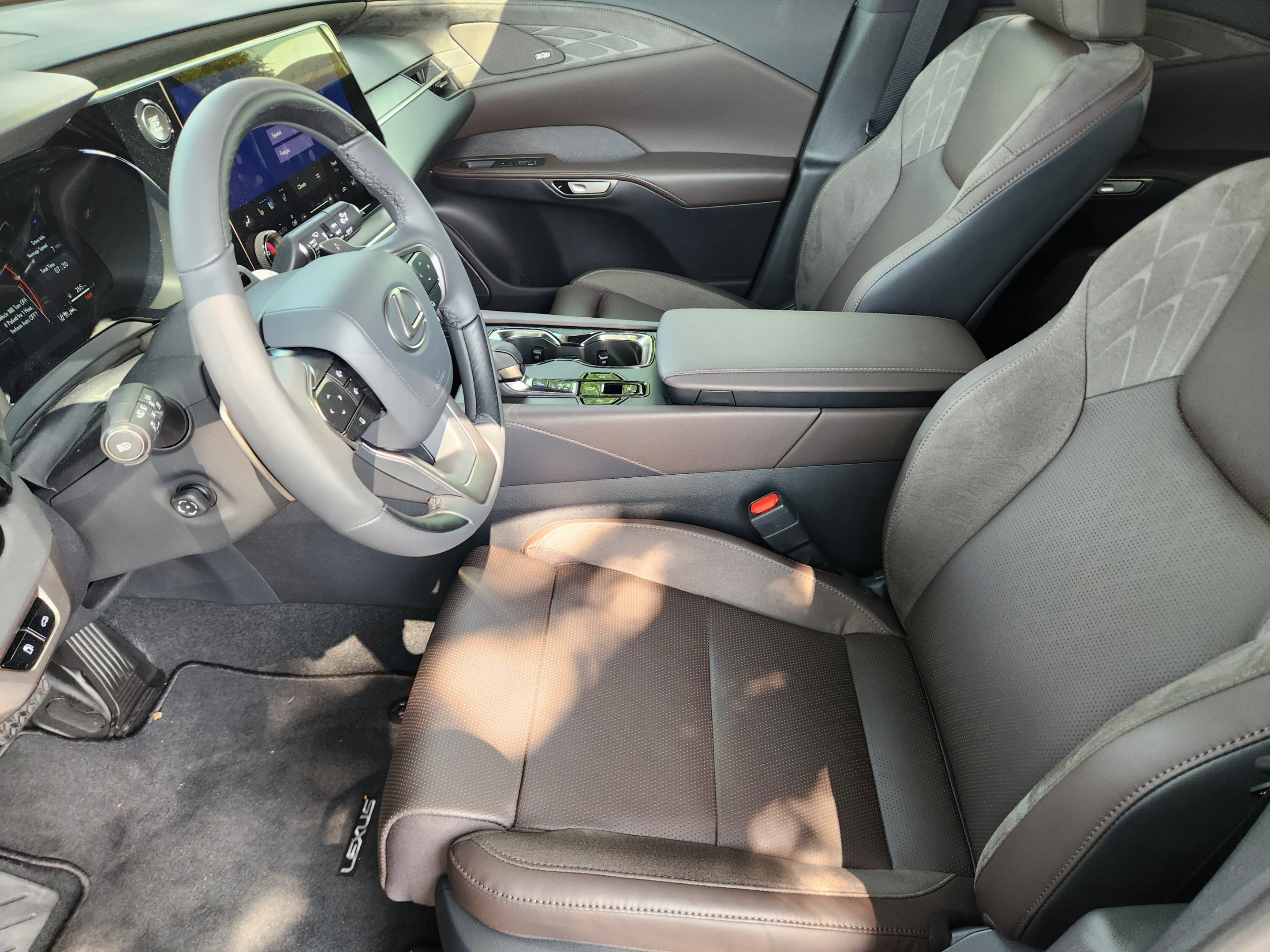 New 2026 Lexus RX 350 FWD w/ Convenience Package image 5