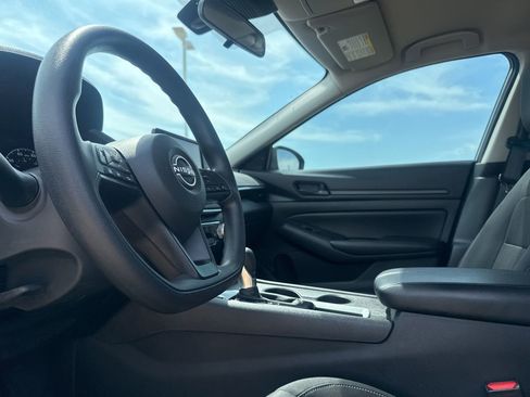 Certified 2024 Nissan Altima 2.5 S FWD image 37