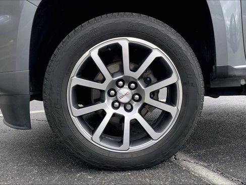 Used 2022 GMC Canyon Denali AWD/4WD image 9