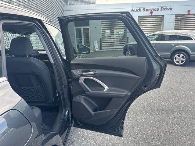 Certified 2025 Audi Q5 Premium w/ Convenience Package AWD/4WD image 16