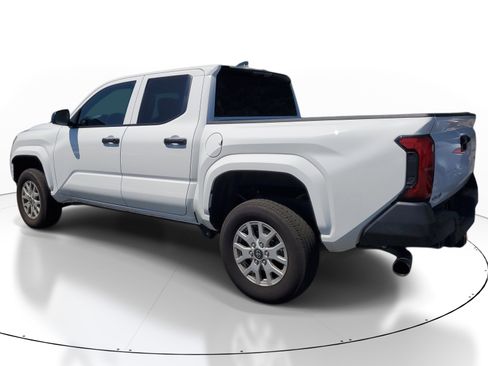 Used 2025 Toyota Tacoma SR w/ SR Upgrade Package image 4