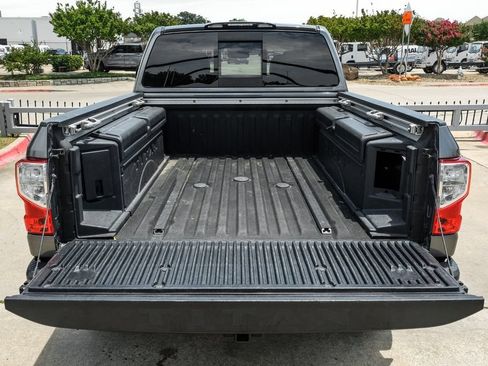 Used 2017 Nissan Titan PRO-4X w/ Pro-4x Convenience Package AWD/4WD image 63