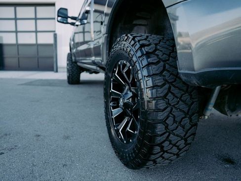 Used 2014 Ford F350 Platinum w/ Platinum Package image 11