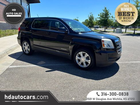 Used 2017 GMC Terrain SLE FWD image 1