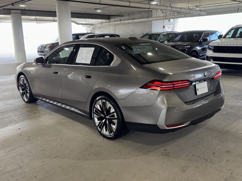 Certified 2025 BMW 530i image 6
