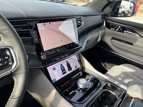 New 2026 Jeep Grand Wagoneer Summit image 75