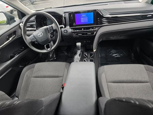 Used 2025 Toyota Camry LE image 14