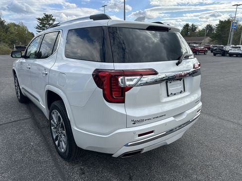Certified 2023 GMC Acadia Denali w/ Denali Ultimate Package AWD/4WD image 4