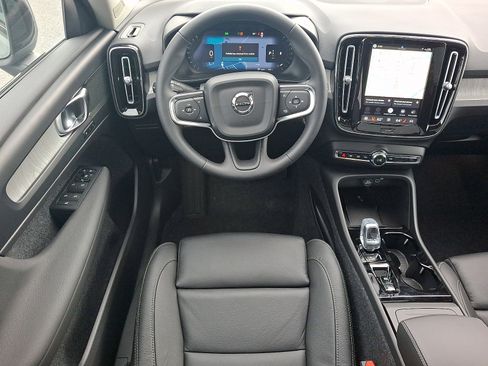 New 2026 Volvo XC40 B5 Plus w/ Climate Package AWD/4WD image 8
