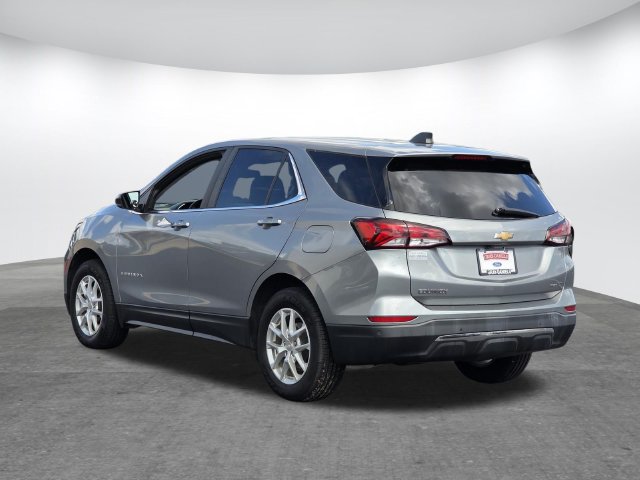 Used 2023 Chevrolet Equinox LT w/ Driver Convenience Package AWD/4WD image 6