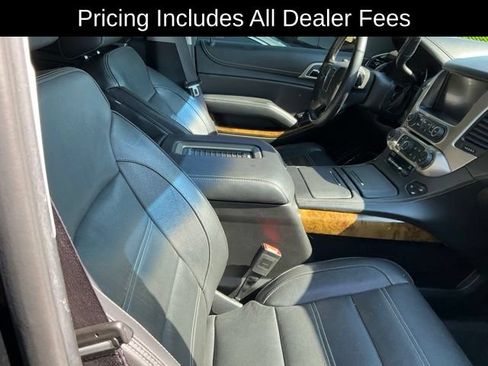 Used 2017 GMC Yukon Denali w/ Open Road Package AWD/4WD image 9