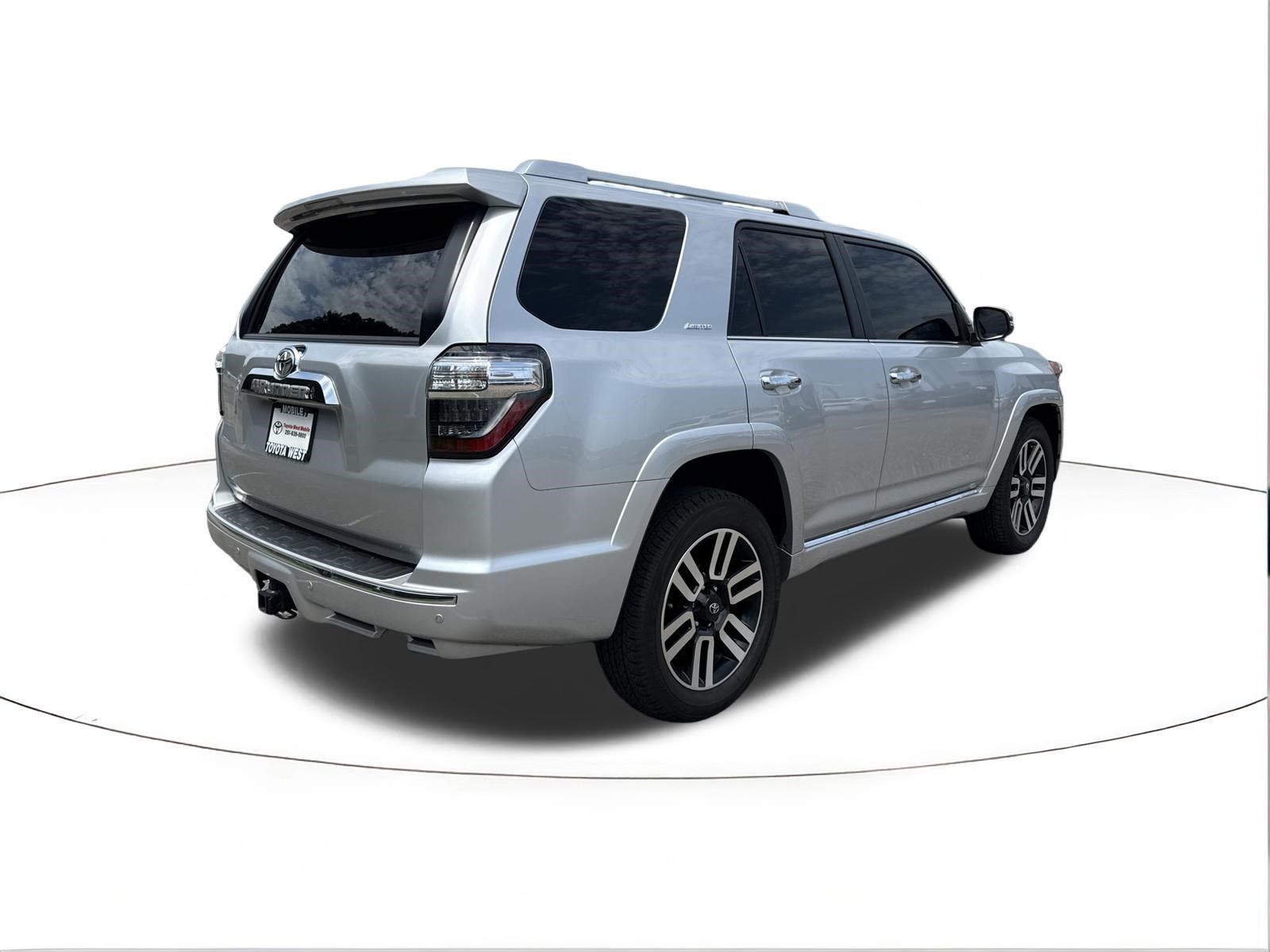 Used 2024 Toyota 4Runner Limited RWD image 3