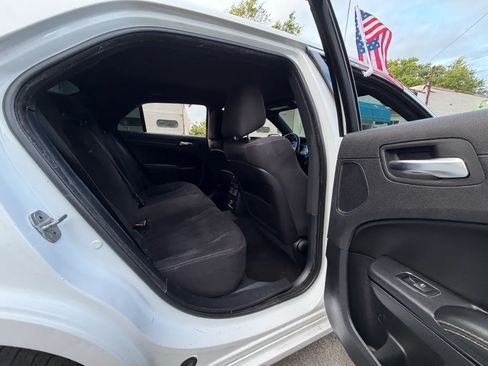 Used 2012 Chrysler 300 S RWD image 32