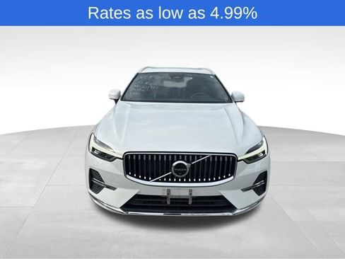 Certified 2023 Volvo XC60 B5 Plus w/ Climate Package image 22