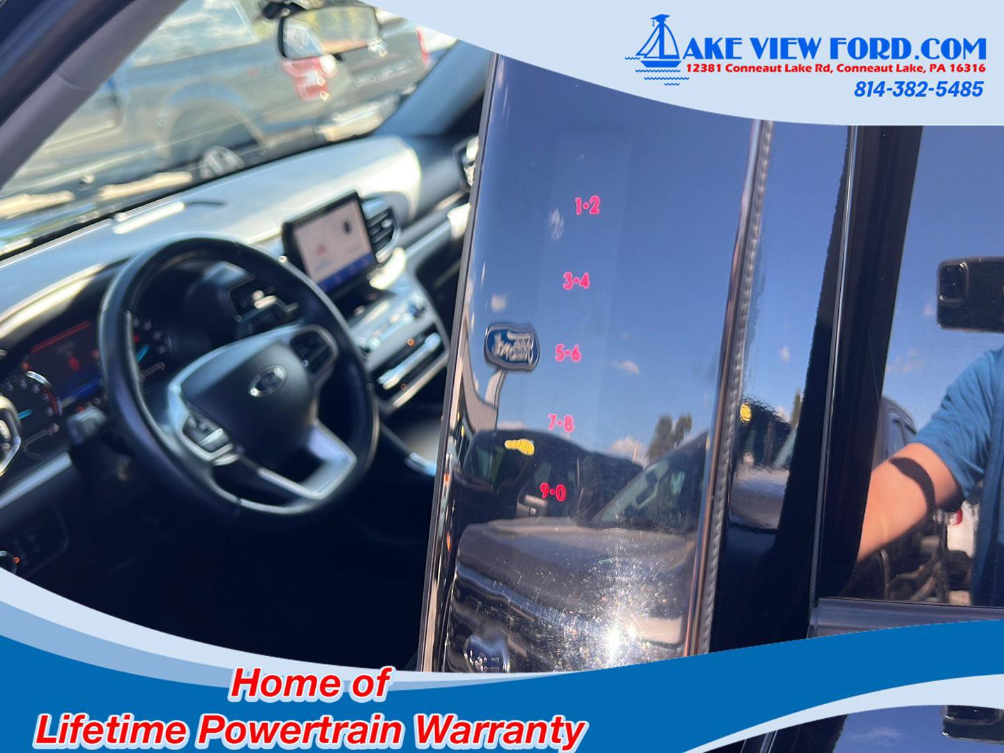 Used 2023 Ford Explorer XLT w/ Equipment Group 202A AWD/4WD image 17