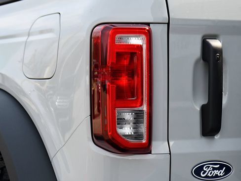 New 2026 Ford Bronco Big Bend w/ Black Diamond Package AWD/4WD image 39