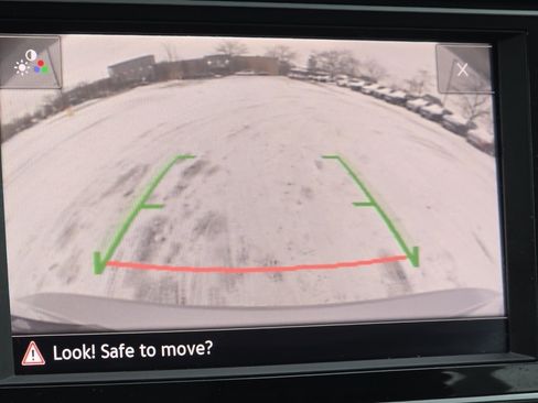 Used 2024 Volkswagen Taos S image 5