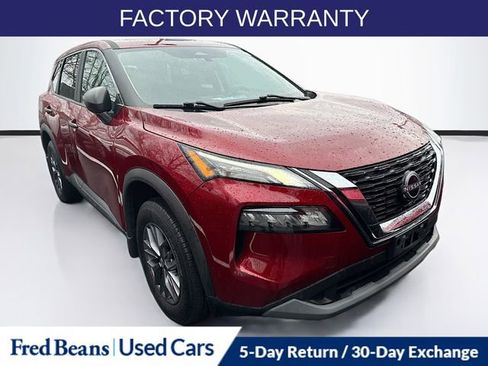 Used 2023 Nissan Rogue S image 1