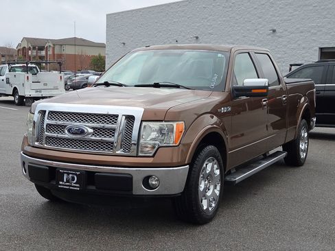 Used 2012 Ford F150 Lariat w/ Lariat Chrome Pkg image 2