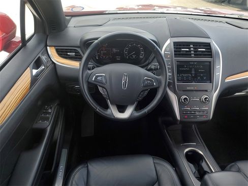 Used 2015 Lincoln MKC FWD w/ Equipment Group 101A Select image 16