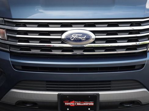 Used 2020 Ford Expedition XLT w/ Equipment Group 202A AWD/4WD image 8