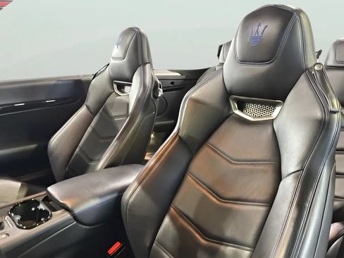 Used 2018 Maserati GranTurismo Sport RWD image 20