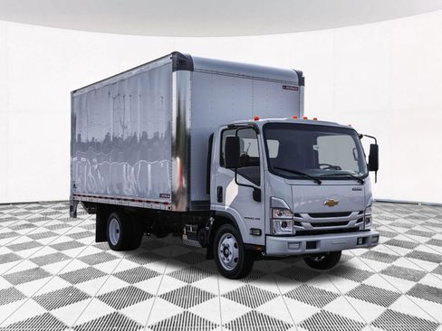 New 2025 Chevrolet Low Cab Forward 5500XG RWD image 9