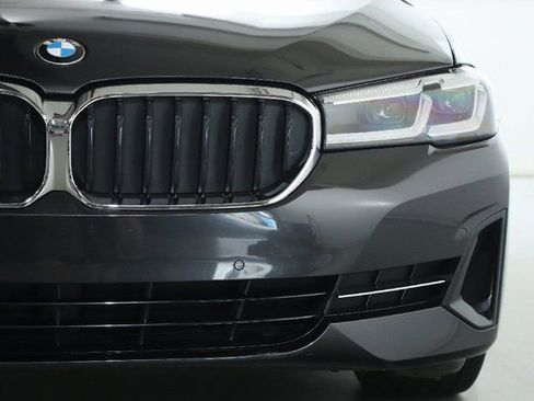 Certified 2023 BMW 530i xDrive w/ Premium Package AWD/4WD image 8