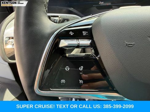 Used 2024 Cadillac Lyriq Sport AWD/4WD image 15