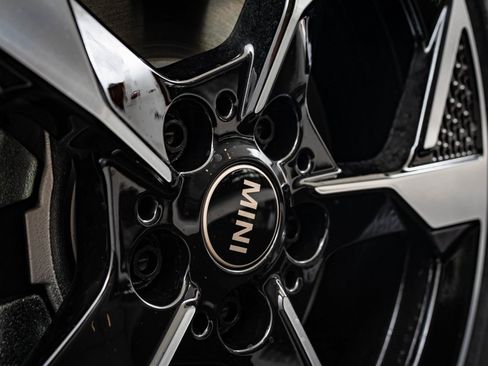 Certified 2025 MINI Cooper S image 8