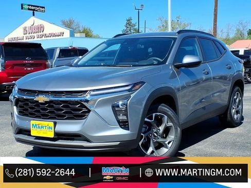 New 2026 Chevrolet Trax LT image 1