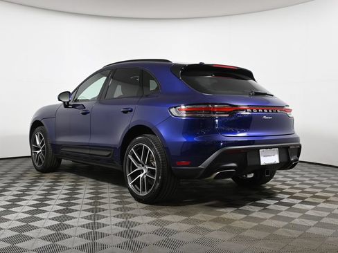 Used 2025 Porsche Macan AWD/4WD image 3