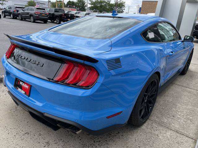 Used 2022 Ford Mustang GT Premium w/ GT Performance Package RWD image 4