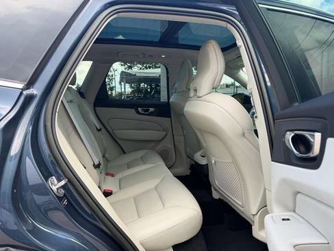 Used 2023 Volvo XC60 B5 Plus w/ Protection Package Premier AWD/4WD image 17
