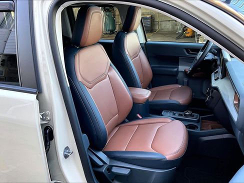 Certified 2024 Ford Maverick Lariat image 9