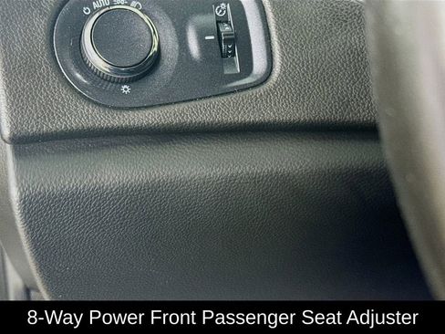 Used 2015 Cadillac SRX Luxury FWD image 11