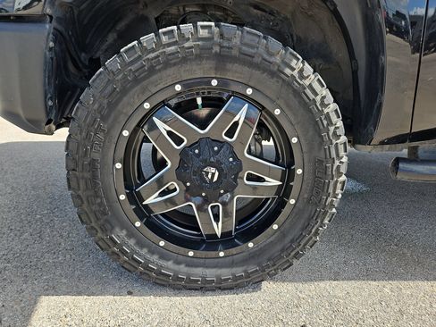 Used 2021 Toyota Tundra SR5 w/ SR5 Upgrade Package AWD/4WD image 31