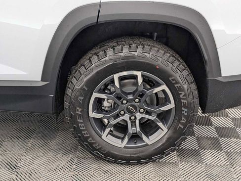 New 2026 Chevrolet Equinox ACTIV w/ Convenience Package III image 14