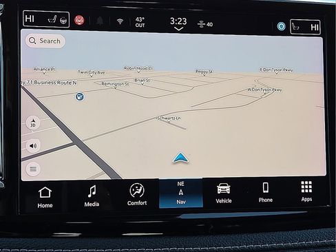 Used 2024 Chrysler Pacifica Limited image 18