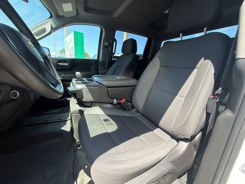 Used 2022 Chevrolet Silverado 1500 Custom AWD/4WD image 19