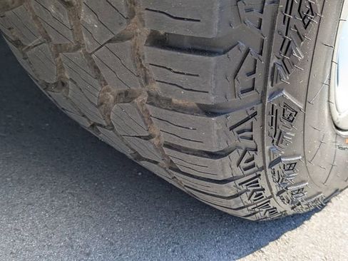 Used 2021 RAM 1500 Limited w/ Body Color Bumper Group image 12