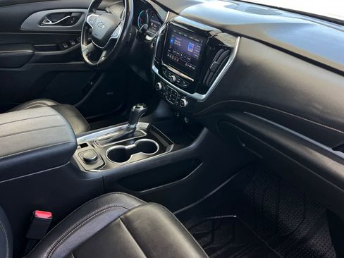 Used 2020 Chevrolet Traverse RS FWD image 20